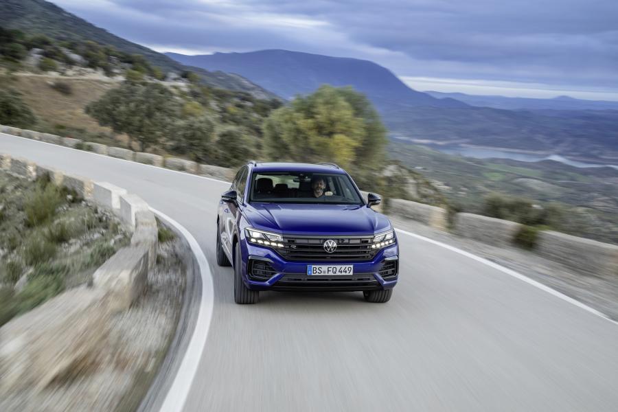  Volkswagen Touareg R 2020 года  (WW) (фото 27 из 61)